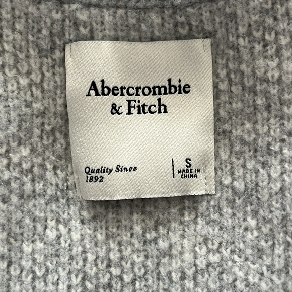 Abercrombie sweater vest - Picture 3 of 3